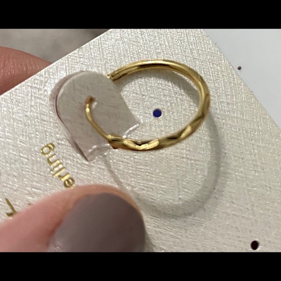 Hoop earrings - Picture 3 of 4